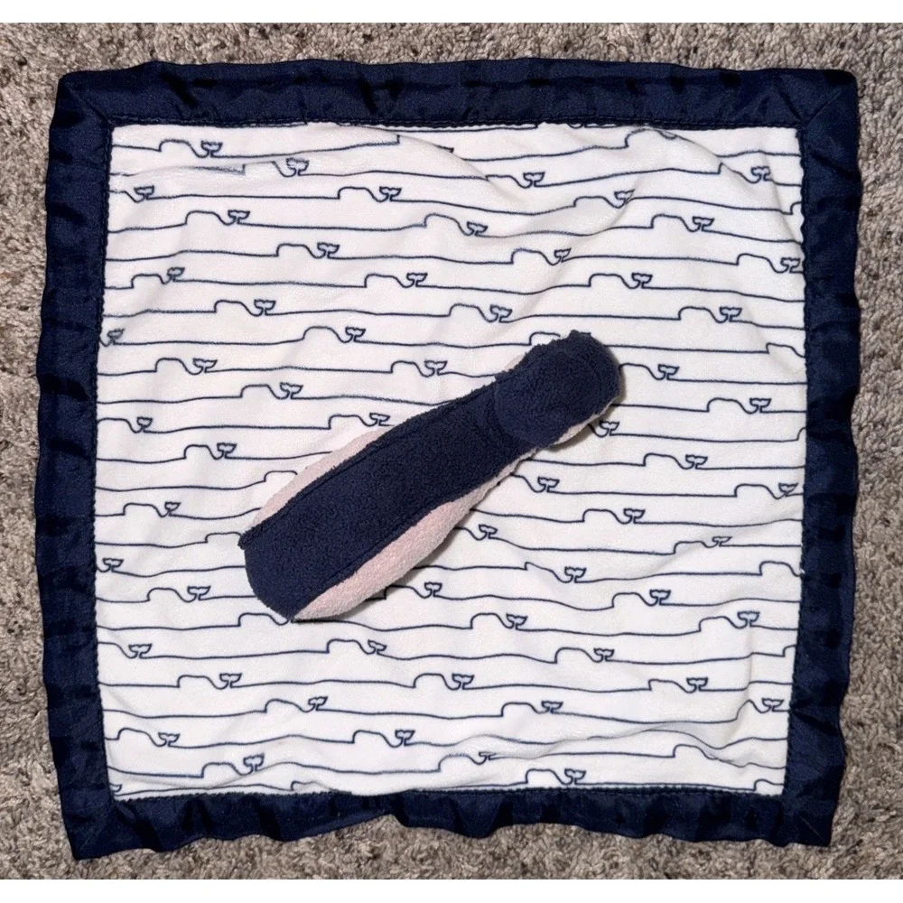 Vineyard Vines for Target Whale security blanket lovey Blue Pink‎